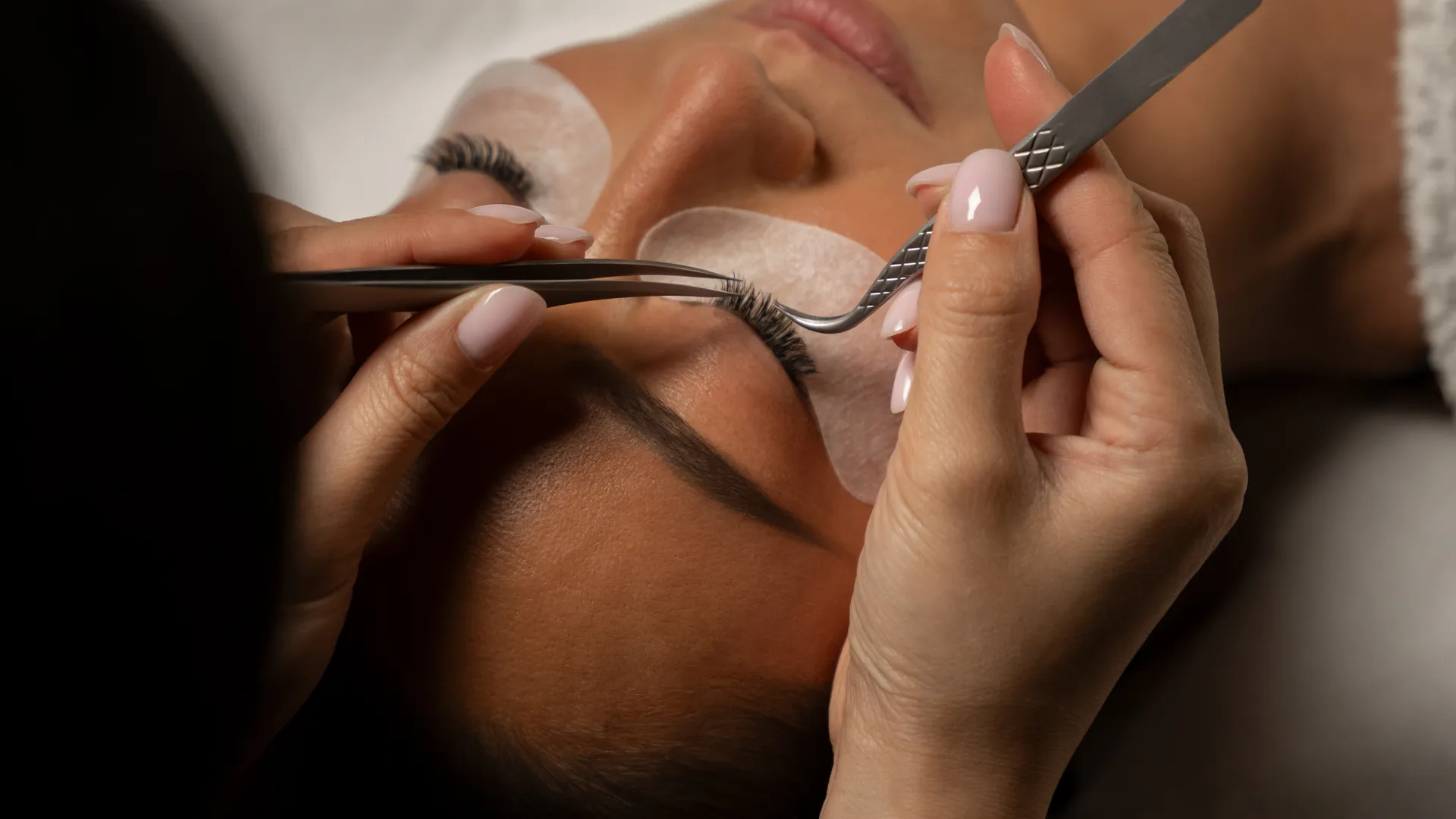 Extension de cils et regard sublimé, institut de beauté du regard Maison GOĒN, Paris 8e